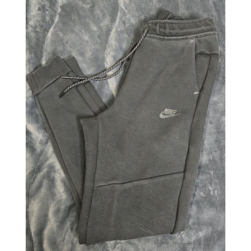 Men's Nike Sportswear Tech Fleece Old Season Joggers Size Small Black Tiny Hole